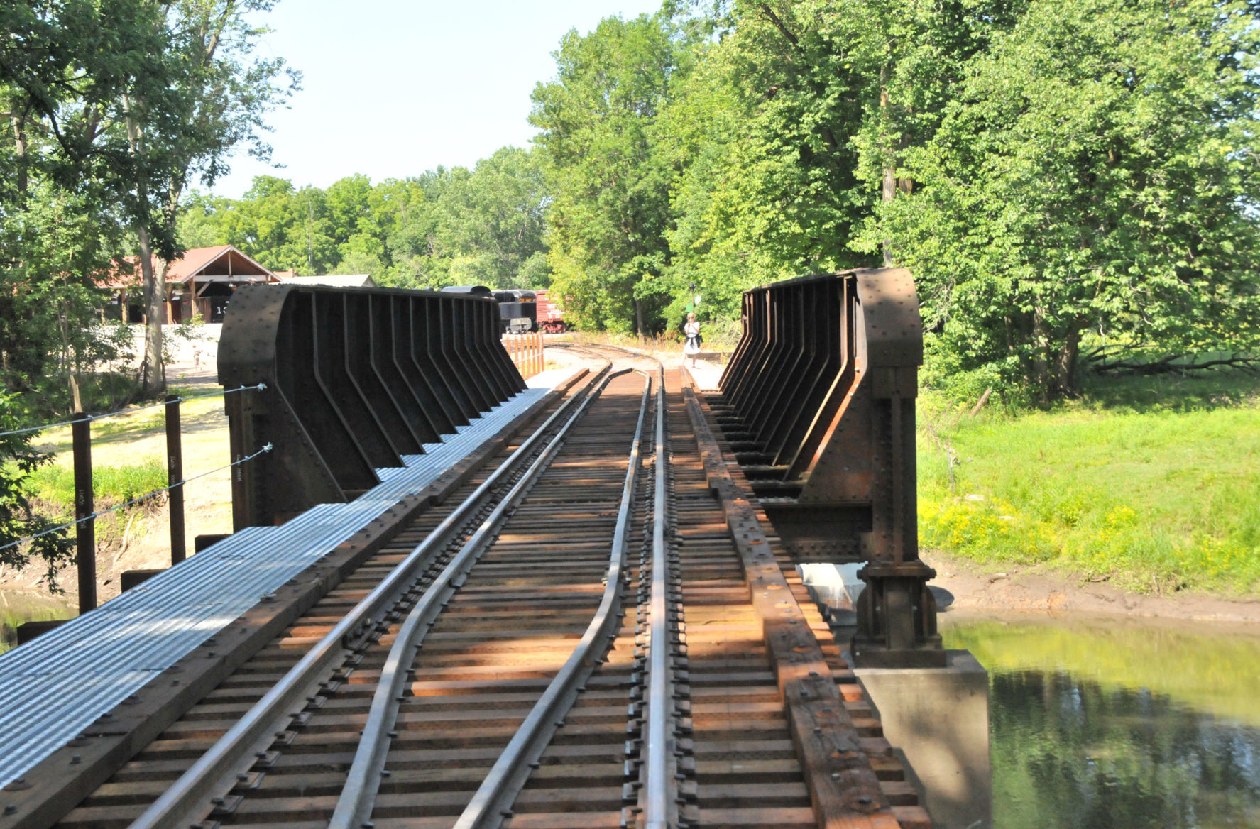 Baraboo River rail bridge